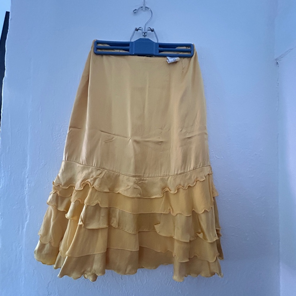 H&M Yellow Bubble Midi Skirt with Ruffled Tiers